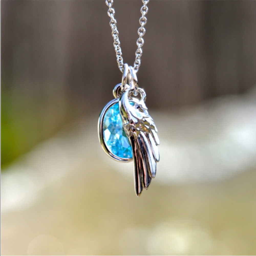 NWT Sterling Silver.925 Wing and Blue topaz Pendant Necklace